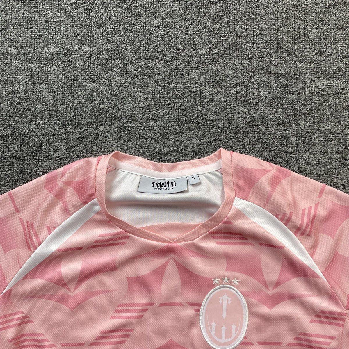 Camiseta Trapstar Irongate Rosa