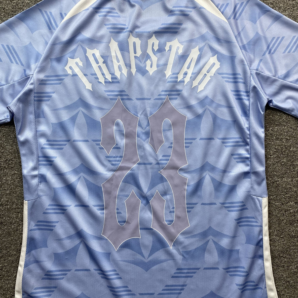Camiseta Trapstar Irongate Celeste