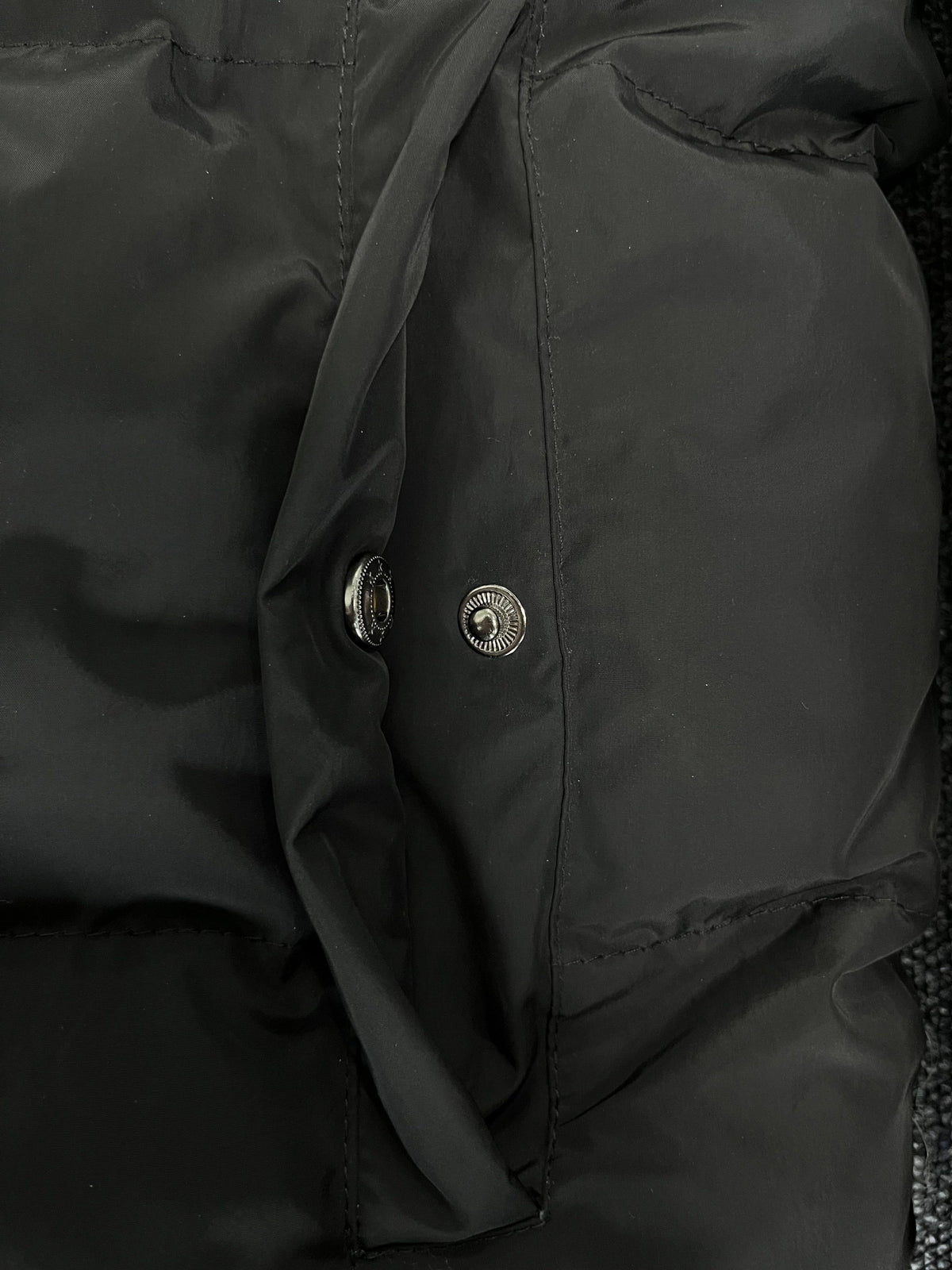 Campera Trapstar Irongate Hooded Quilted Puffer Negra