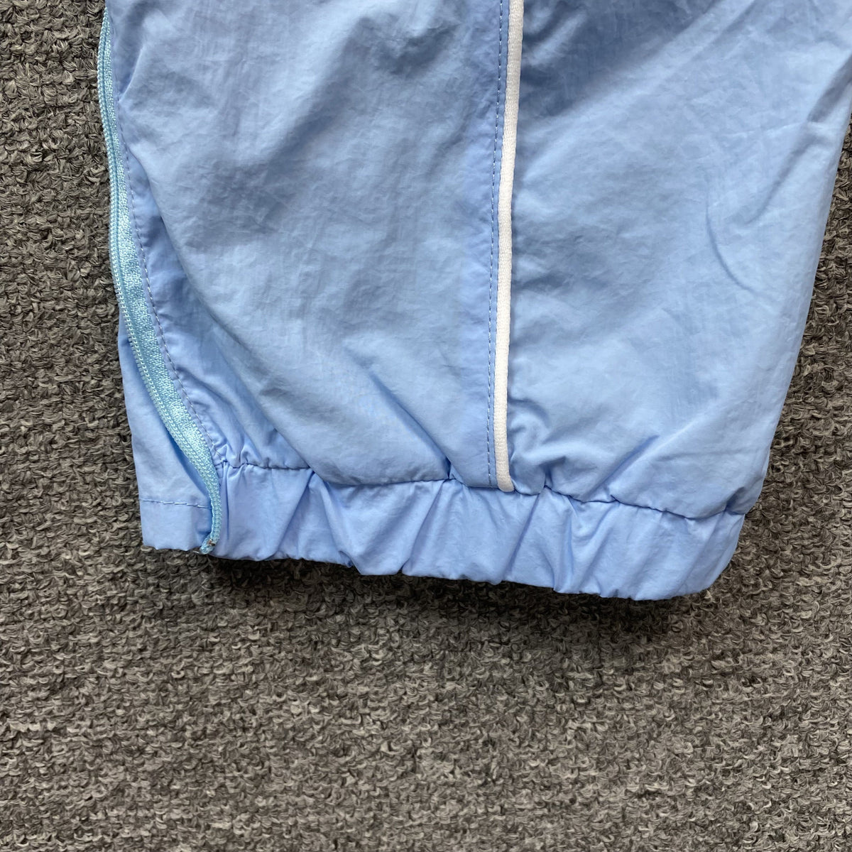 Conjunto Trapstar Irongate Shell 2.0 Celeste