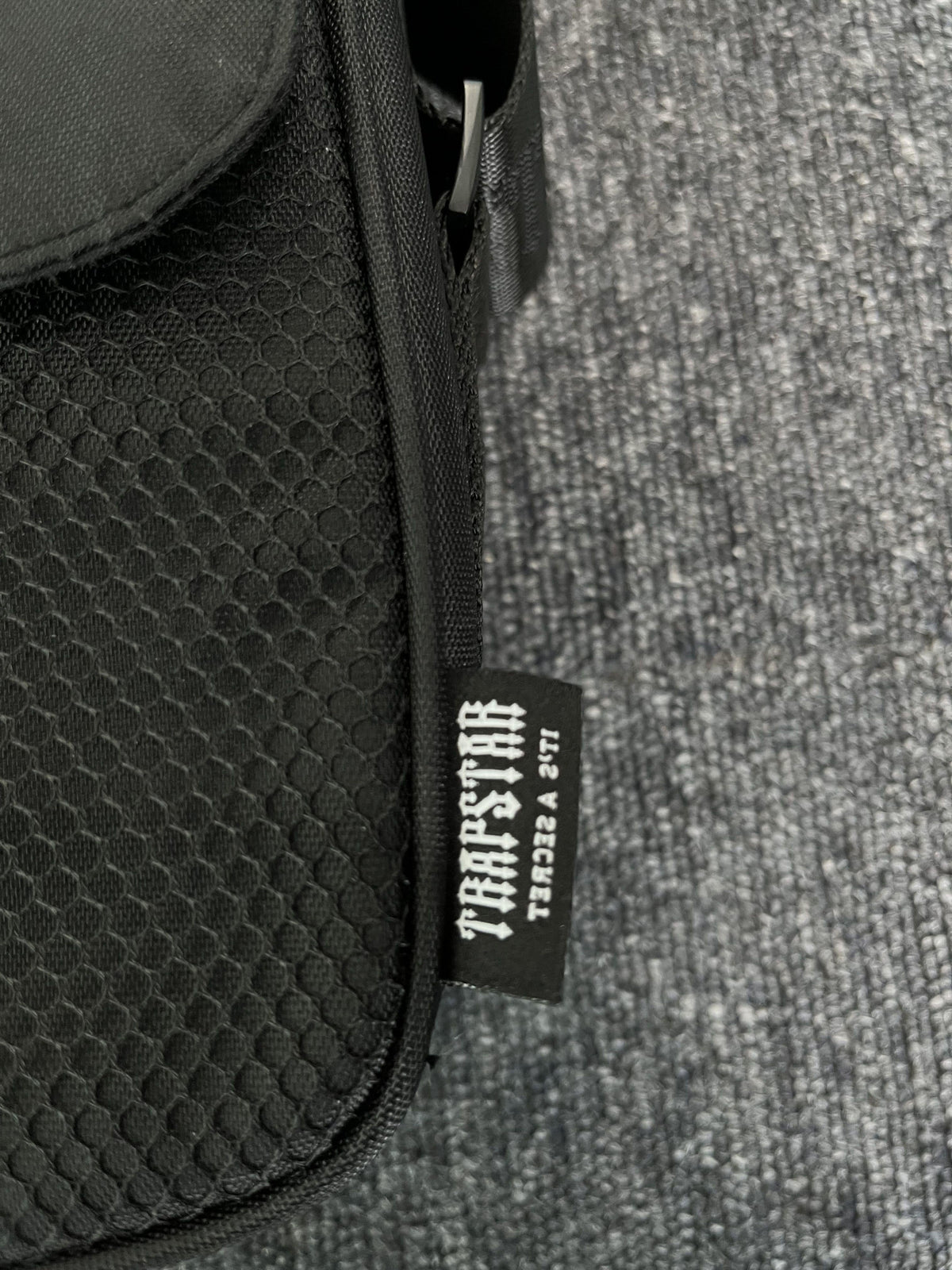 Morral Trapstar Irongate T Crossbody Negro