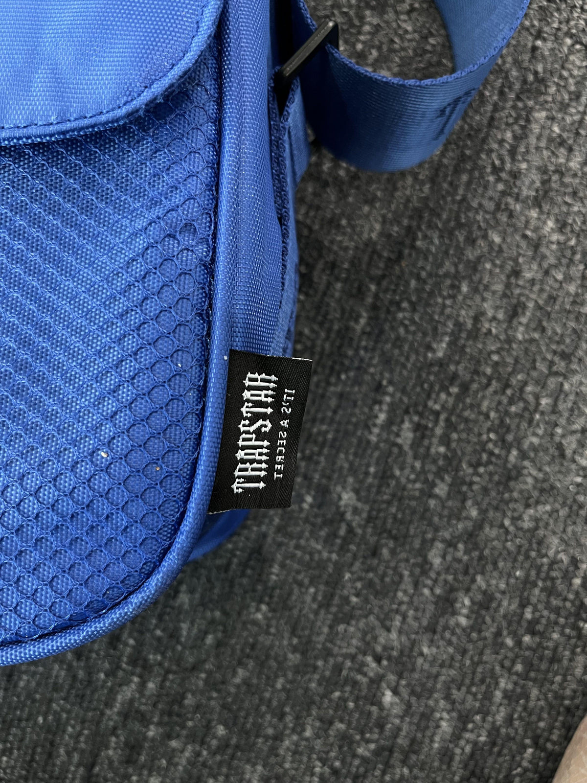 Morral Trapstar Irongate T Crossbody Azul