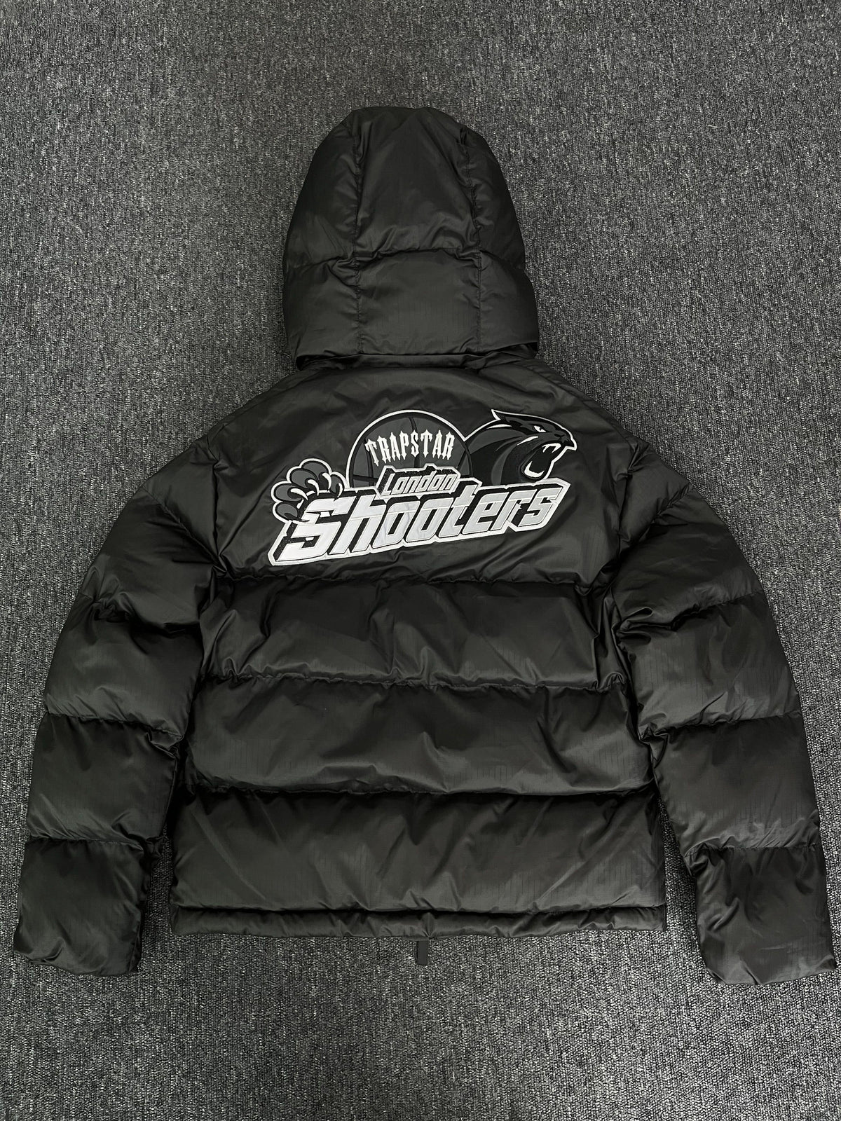Campera Trapstar Shooters Hooded Puffer Negra