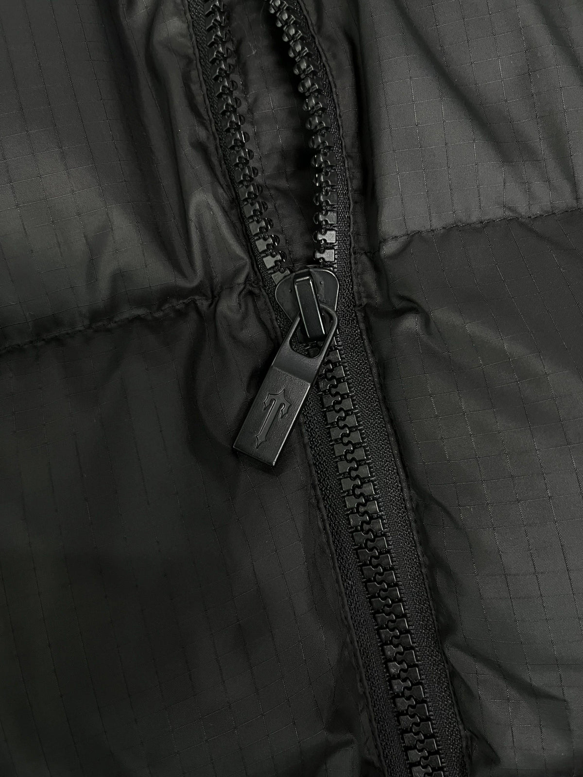 Campera Trapstar Shooters Hooded Puffer Negra