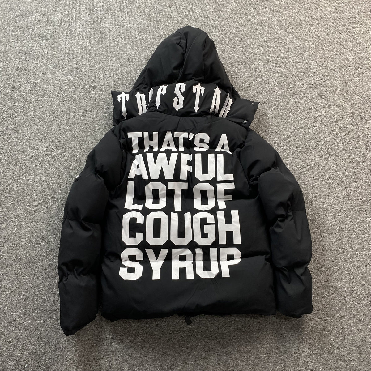 Campera Trapstar X Awful Lot Of Cough Syrup Puffer Negra