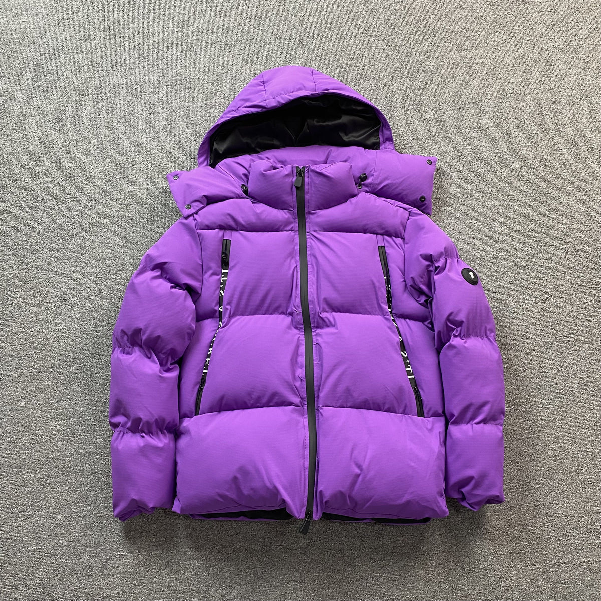 Campera Trapstar X Awful Lot Of Cough Syrup Puffer Violeta